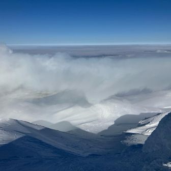 空の青さと白銀
厳冬期ならでは😆