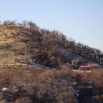 不動ノ峰休憩所をズーム