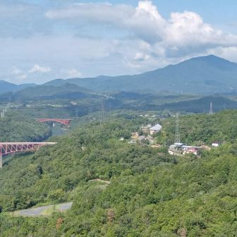 これから行く笠置山、形いいですね😀
