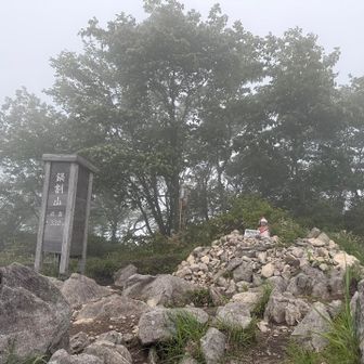 いつもの山頂…登山口は18℃、今日も涼しい😊