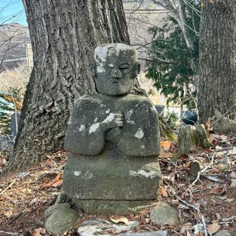 中山道（小田井宿・塩名田宿・八幡宿・望月宿・芦田宿） 万治の石造大日如来