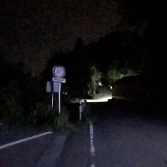 つい先日までは4時でも明るかった気がしたけど、お盆を過ぎるとこの時間は真っ暗