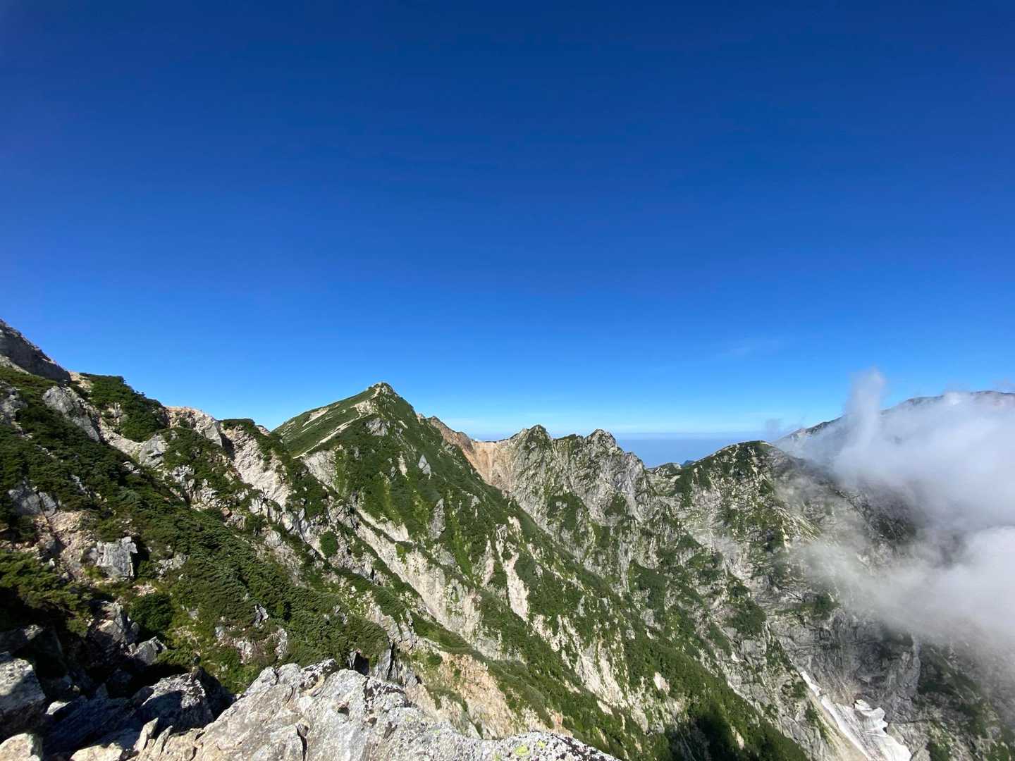 朝の不帰ノ嶮。
空の青がキレイ。