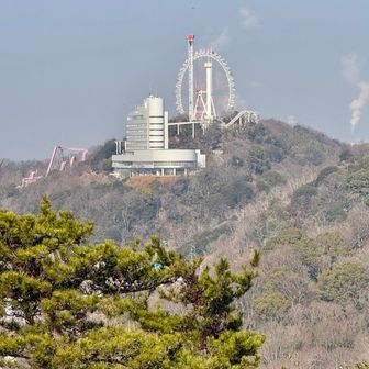 鷲羽山ハイランドが見えます