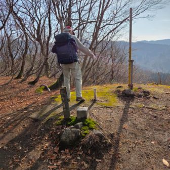 小屋でKさんに会う
観鋸台まで一緒に！🚶