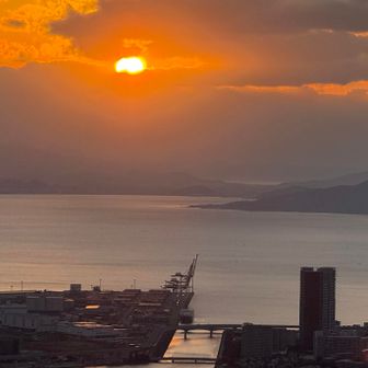 水平線に沈む夕陽は拝めなさそうですけど、
十分満足です🙏