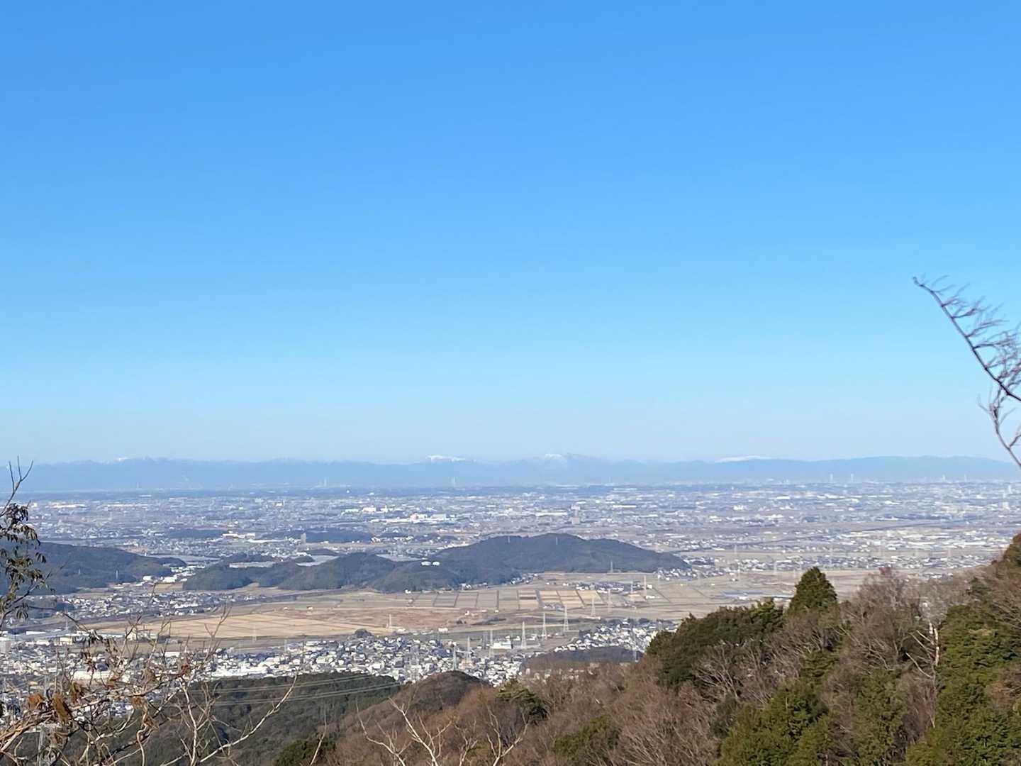 スカイラインを少し歩く