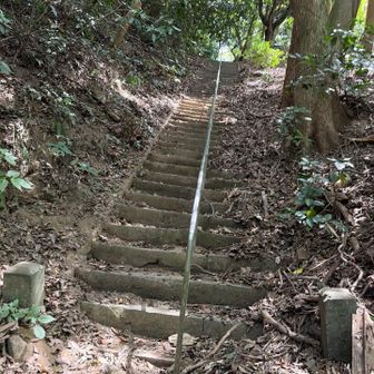 三池宮直前の階段