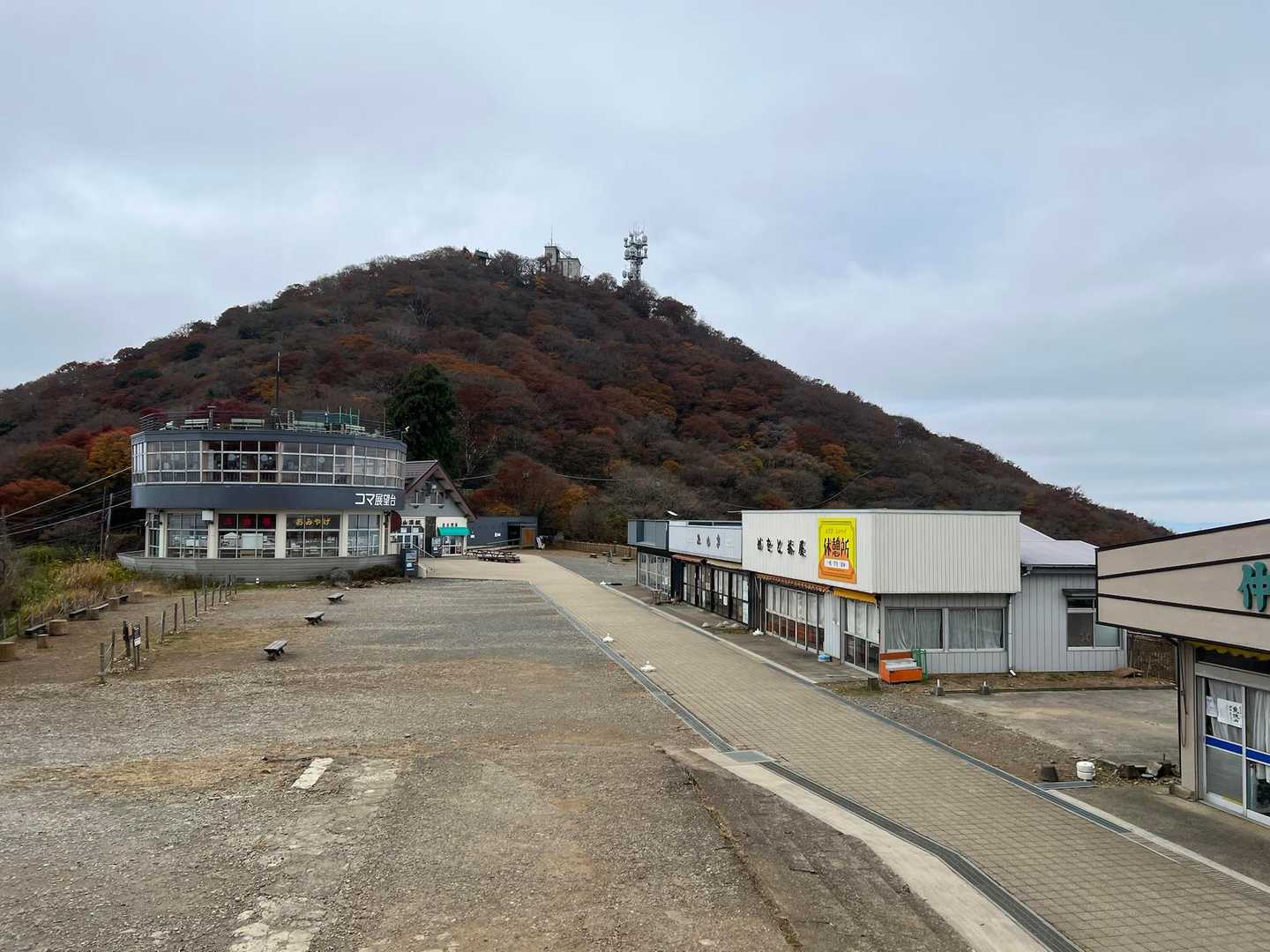 ケーブルカー始発前でほぼ人いない