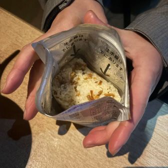 サナビさんからは、尾西の五目ご飯。