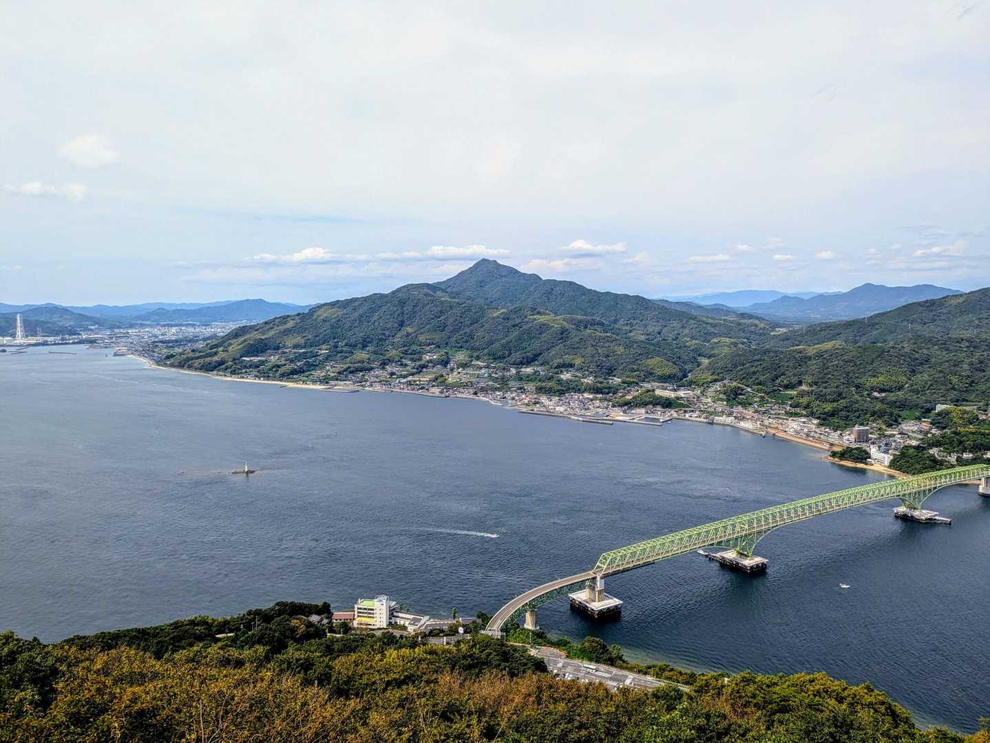 琴石山