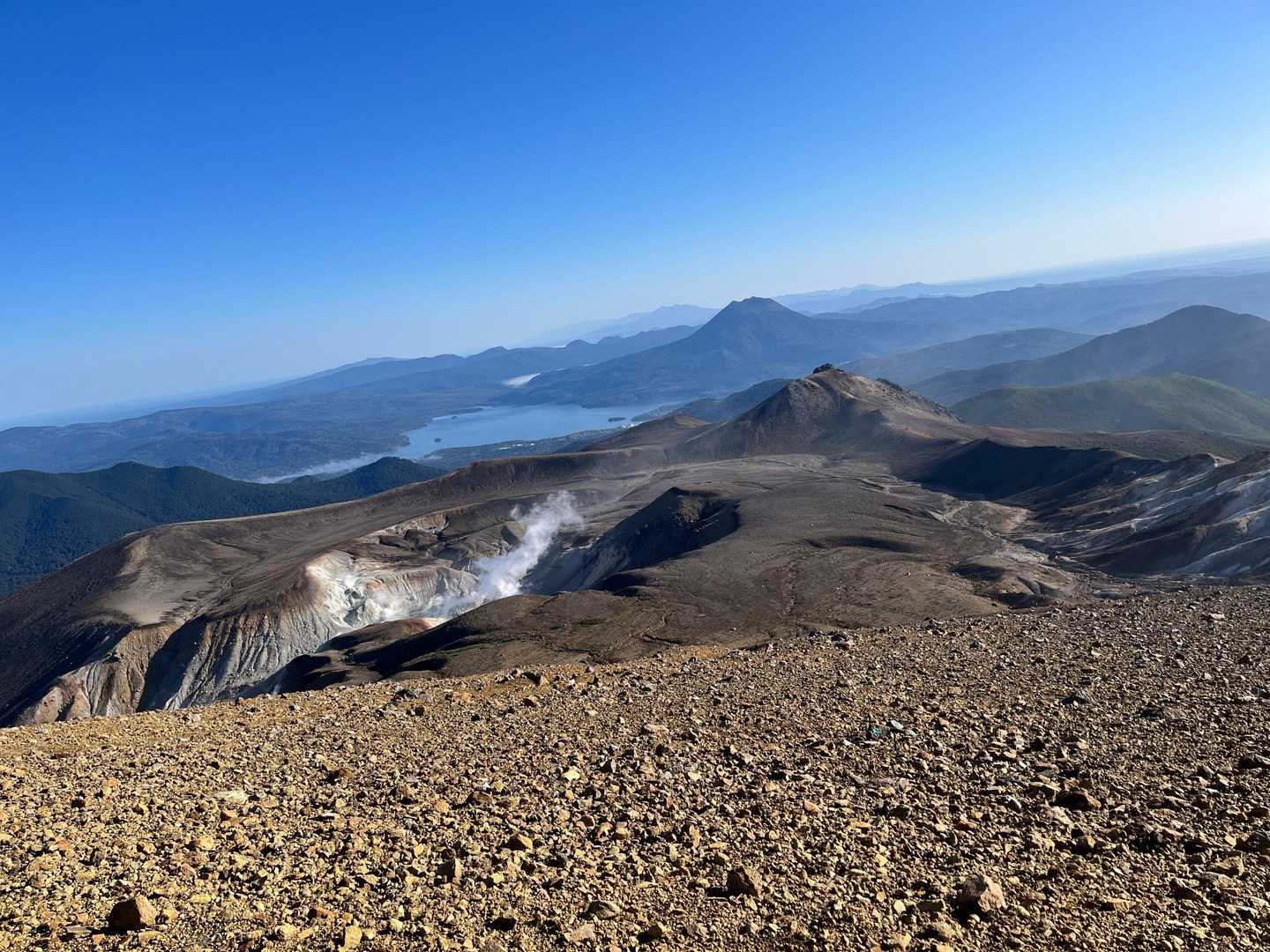 阿寒湖と雄阿寒岳
