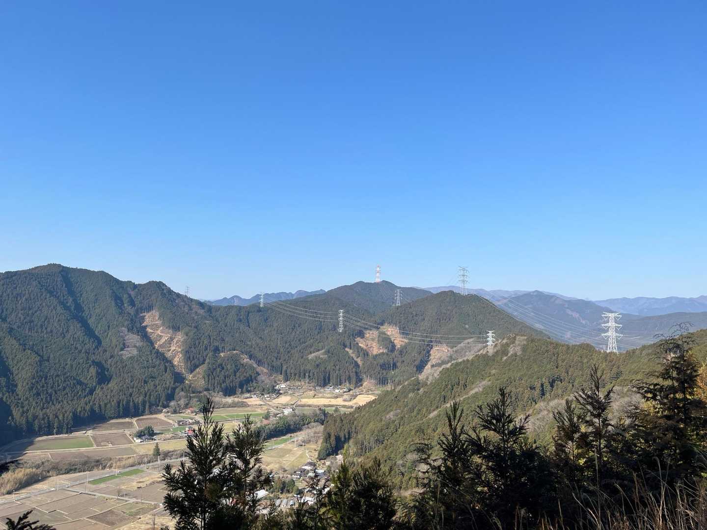 スッキリ鹿沼の山並み　安心
