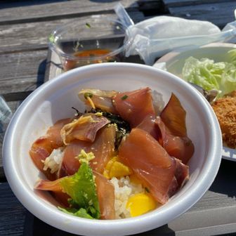 漬け丼にしていただきました
美味しかった〜♪