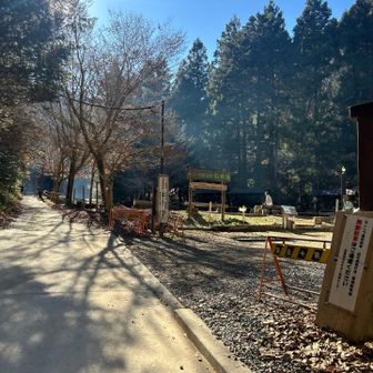 キャンプ場があるのね。
キレイなトイレもありました。