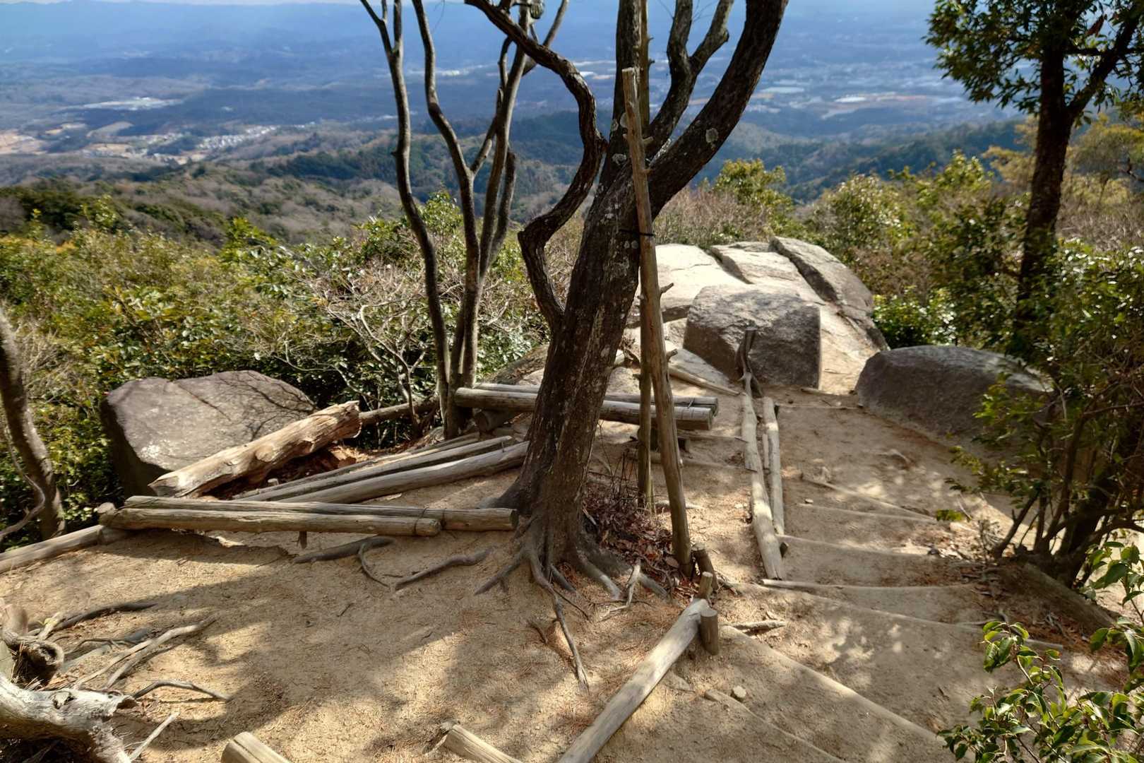 帰りも大岩展望台に寄ったら貸切でした