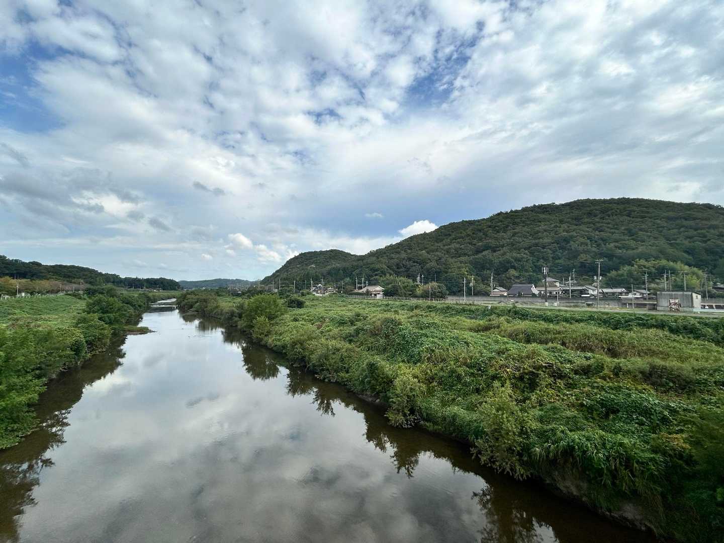 道場駅前の駐車場🅿️(1回500円)を利用。

駅前が集合場所なのか、人待ちしてる方も多かったです。

駅前にトイレや自販機ありました。