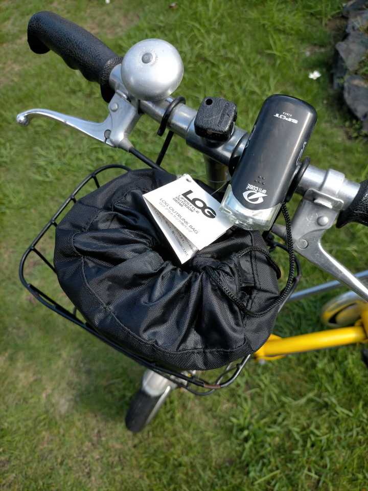40年前の自転車を活用？ タカノさんの影... / ちゃまさんさんの 