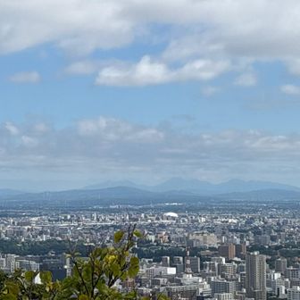樺戸山地