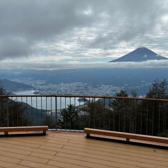 絶景のテラスあり