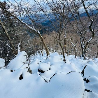 マシュマロ岩を下りて行きます