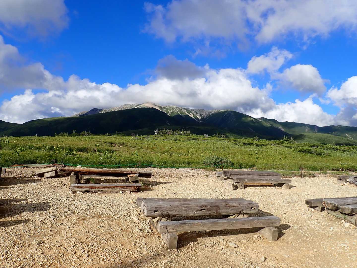 薬師岳登山口-五光岩ベンチ-太郎山 往復コースの写真