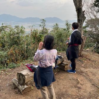 オカリナコンサート🎵🎵🎵隊長は四ツ塚を眺めて何を想う。