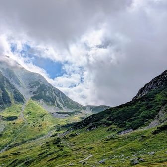 雲多い☁️
光が差し込むと美しい💚✨