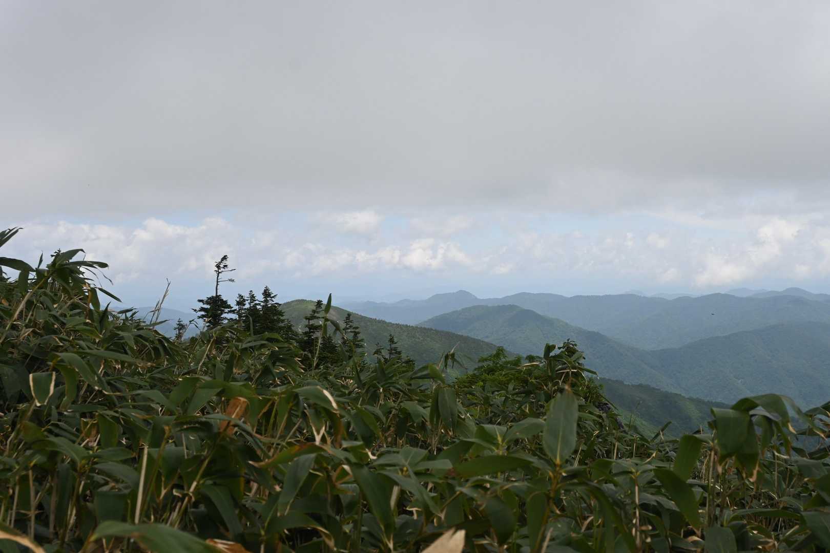 窓明山方面