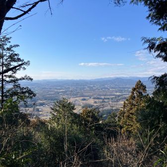 山頂からの眺め。日光方面が見えます。