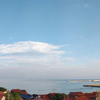 展望台より🩵☁️🤗　　　　　
無風でべた凪ぎ