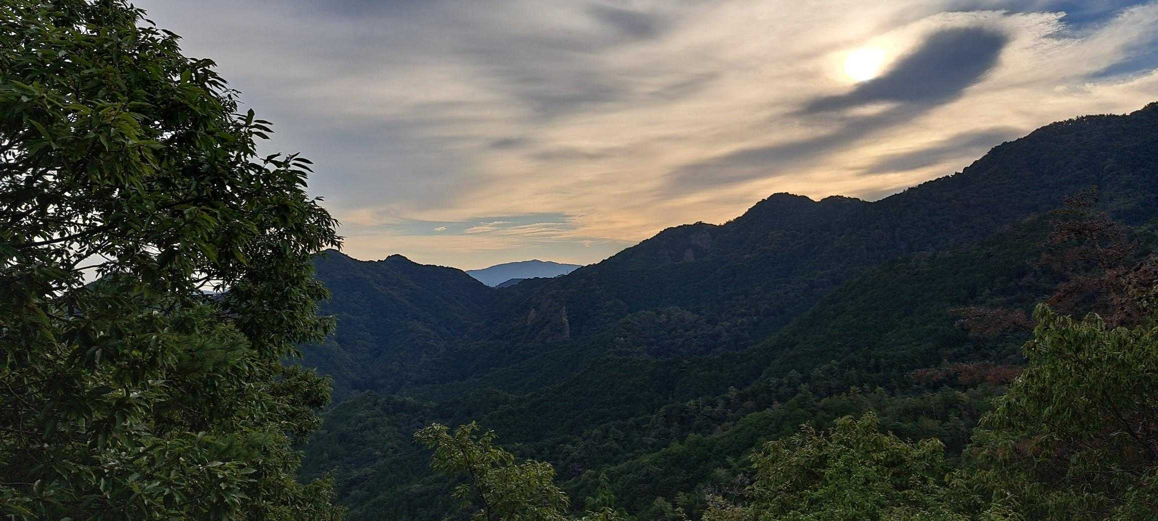 朝焼けの金剛山⛰️