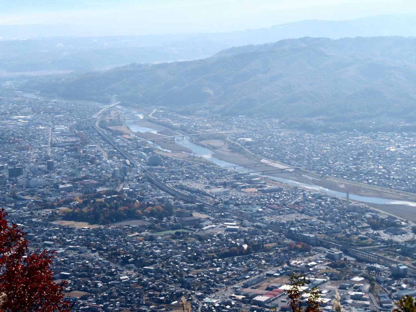 上田市街地を俯瞰