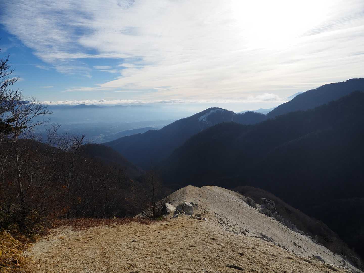 到着しました、ここが水晶ナギです