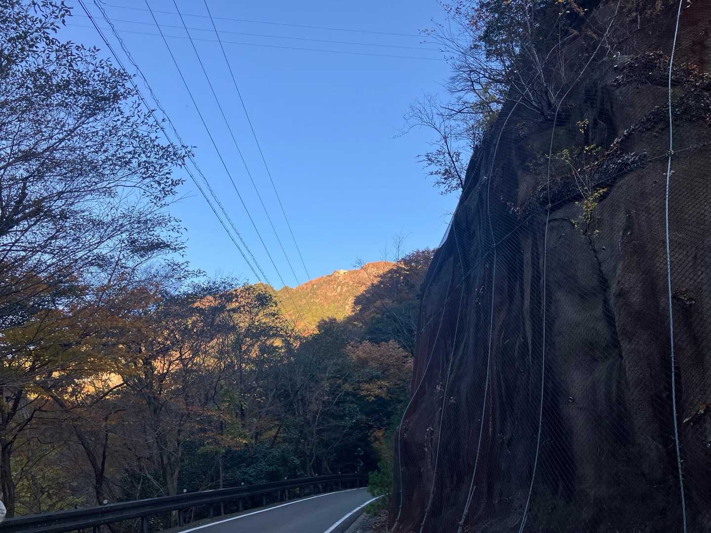 ロープウェイ山頂駅見えた