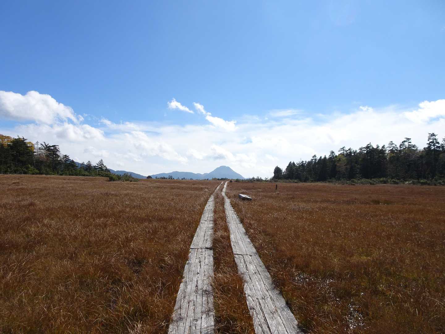 いいねー！
最奥の彼方に見えるのは日光白根山