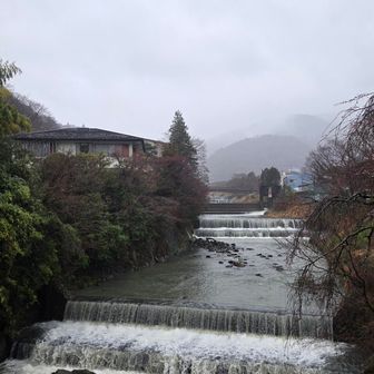 金時山でしょうか。