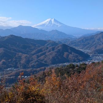 途中の展望のいいところから
この後、雲が多くなってきたのでこっち周りにしておいて良かった