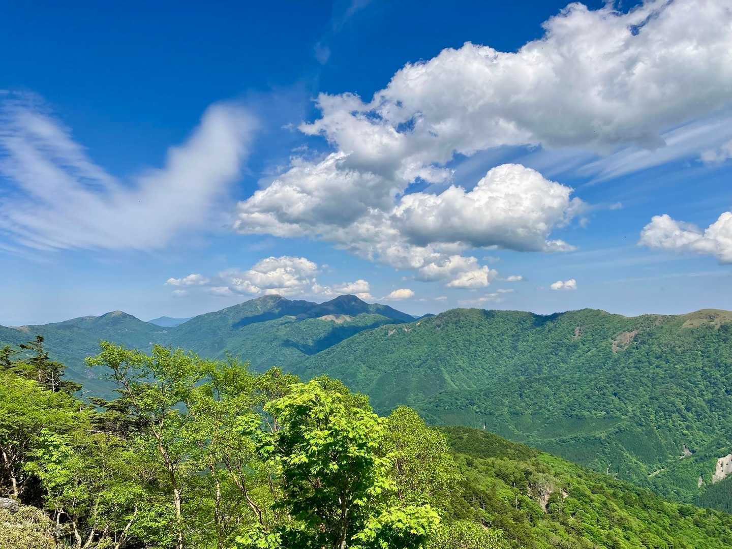 見ノ越-剣山-次郎笈-三嶺 縦走コースの写真