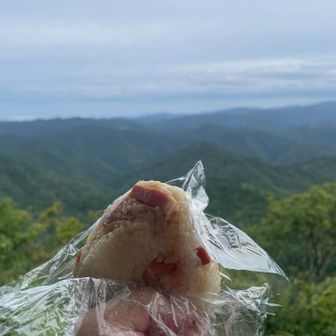 手作りのベーコンおにぎり🥓🍙。美味しい😋