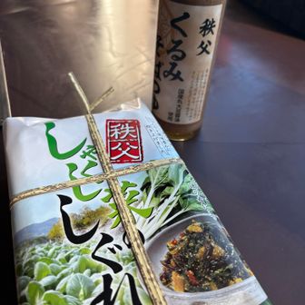 これはきっと付け合わせで出ていたものだと思い…美味しかったので購入。くるみそばつゆは気になったので。開けてみたらそうでした😍