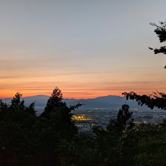 日が長くなりました。
今日は夕焼けが綺麗な空