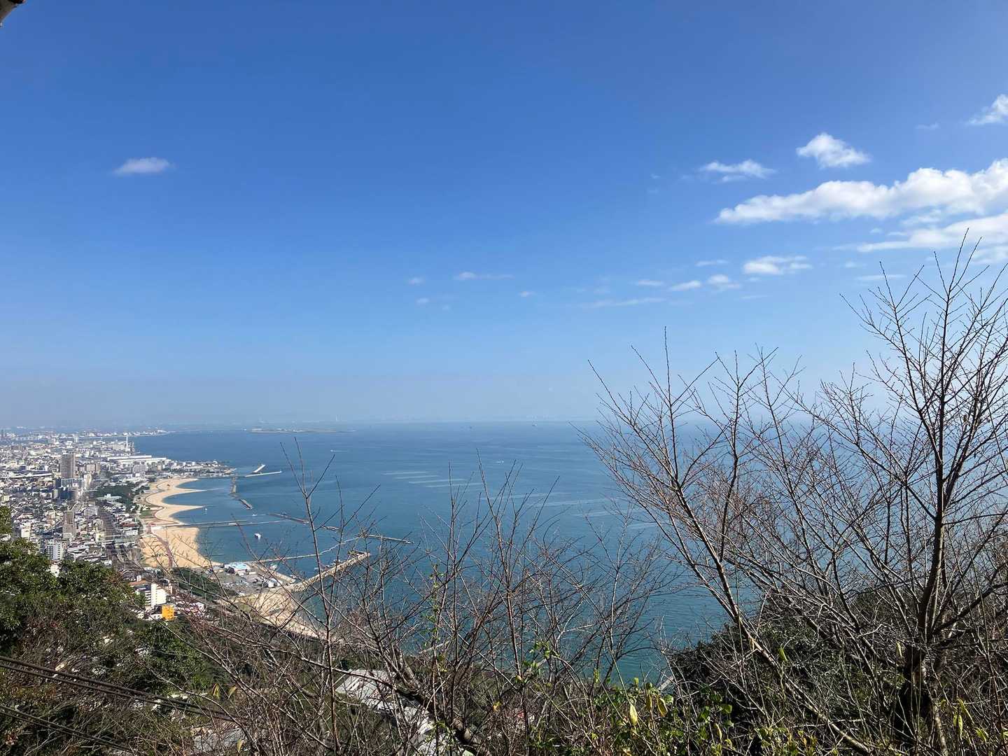 鉢伏山まで一気に登る
すでに汗だくにア😅アチー