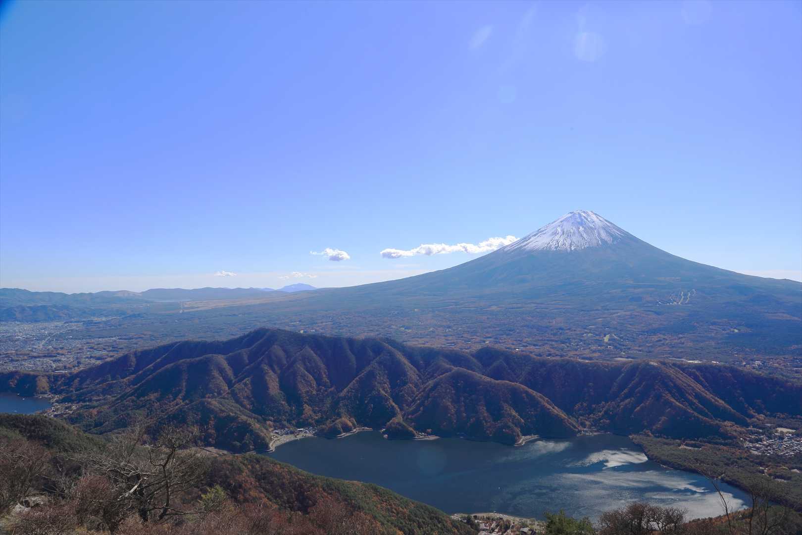西湖と富士山の景色、サイコー😅