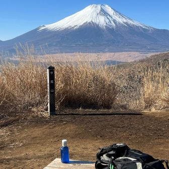 ここのベンチ💛
今もだいすき🎊