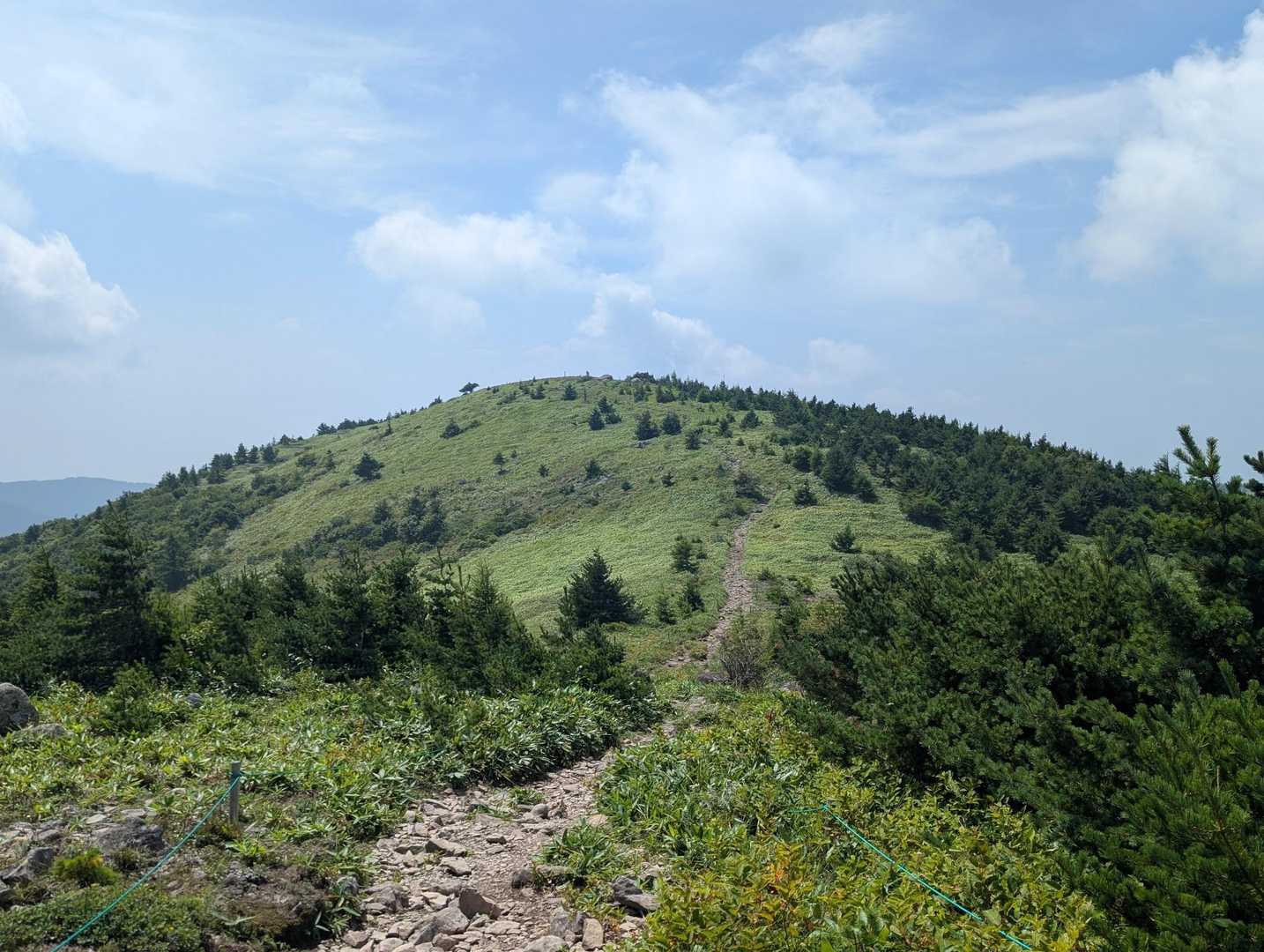 湯ノ丸山へ戻ります。