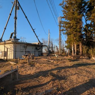 山頂はそこまで広くはないですが、椅子やテーブルも整備されていてゆっくりできます