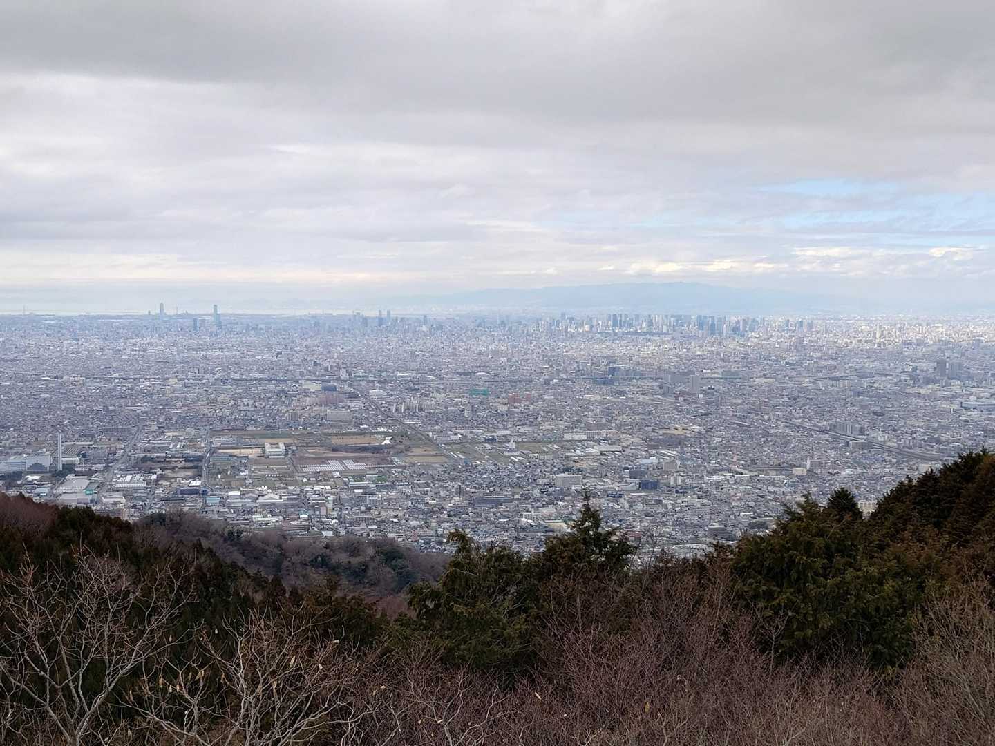 信貴山下駅-万葉荘園バス停-西和清陵高校バス停-ハイキング 縦走コースの写真
