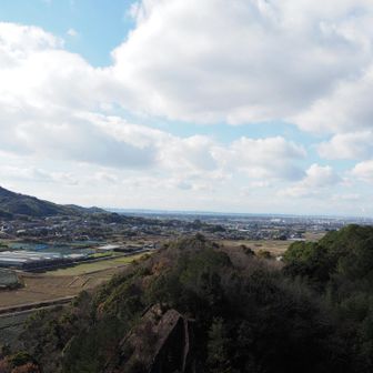 向岩というみたい
さっきまでいた立岩をながめる