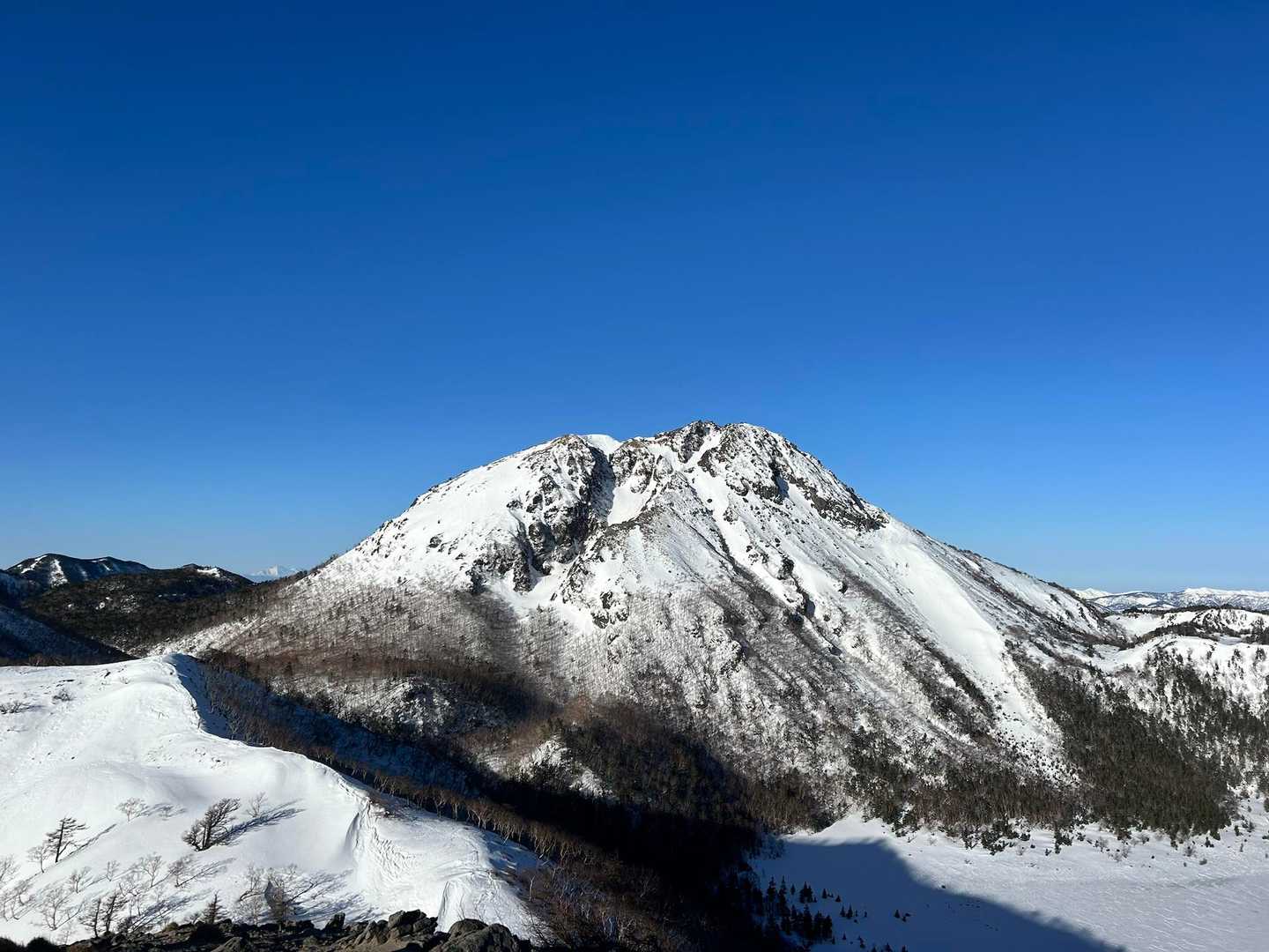 湯元温泉バス停-前白根山-日光白根山 往復コースの写真